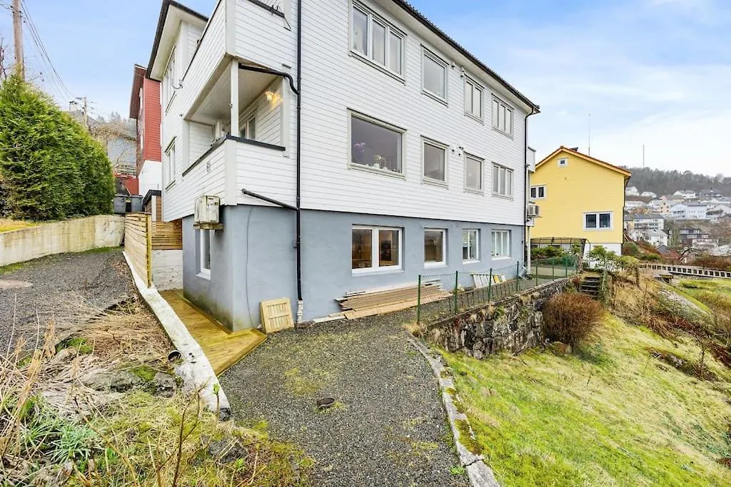 Apartmán Lille Damsgardsveien 61 Bergen 0*,